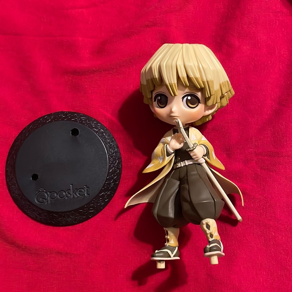 Zenitsu figure